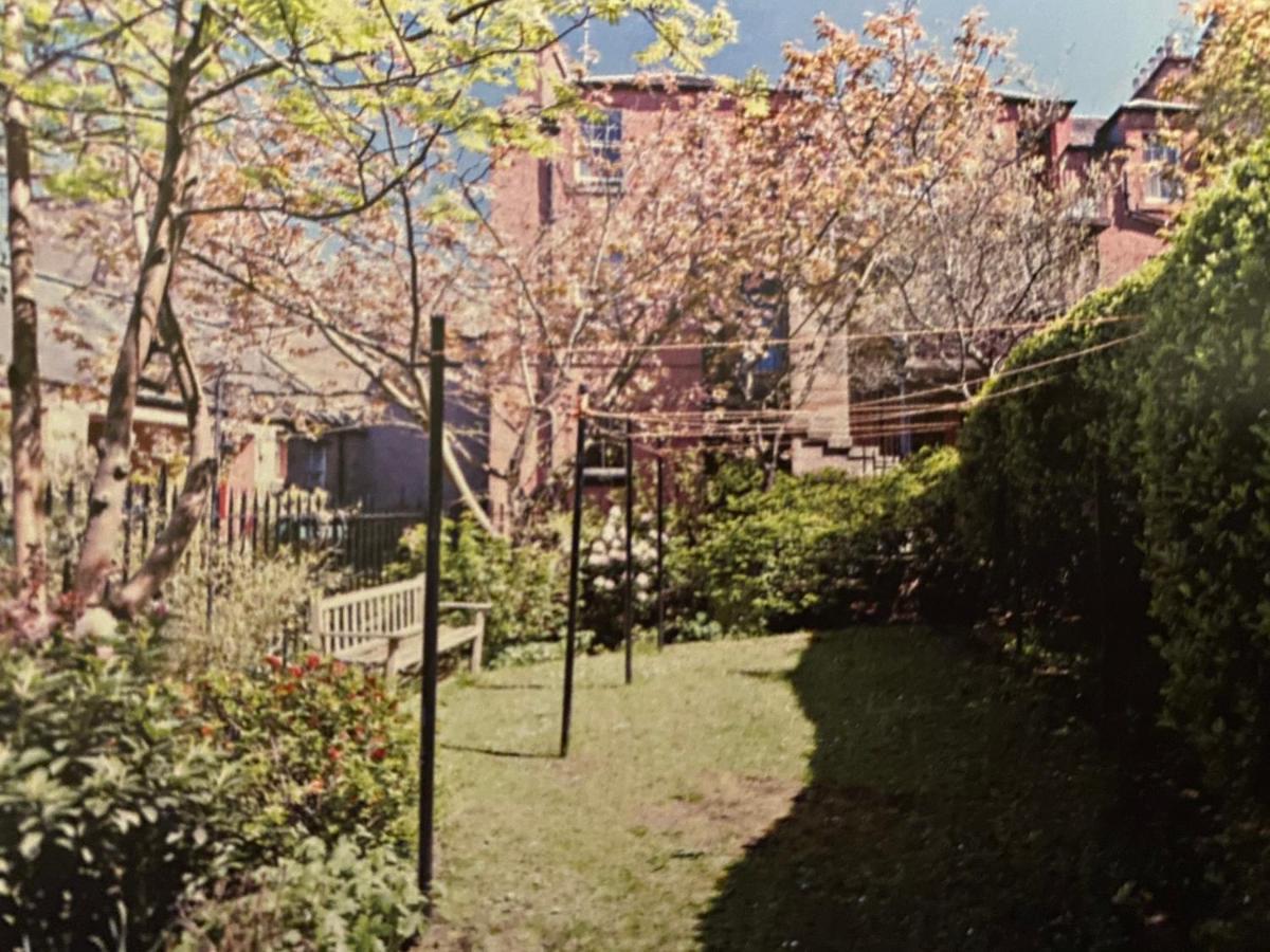 The Cosy Courtyard Apartment Edinburgh Bagian luar foto